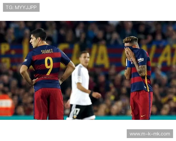 莱万戴帽,成为近80年来首位客战塞尔塔戴帽的巴萨球员 莱万戴帽,成为近80年来首位客战塞尔塔戴帽的巴萨球员