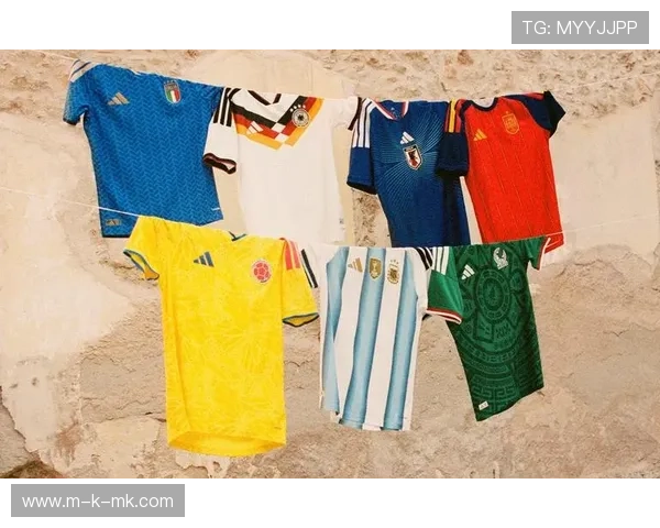 美国世界杯主场球衣设计曝光：波浪星条旗致敬1994经典款