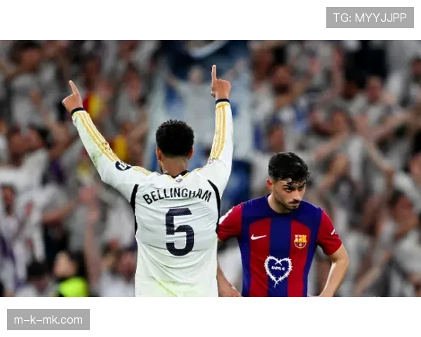 维尼修斯展示新款个人定制战靴，将献给里约贫民社区的足球学校